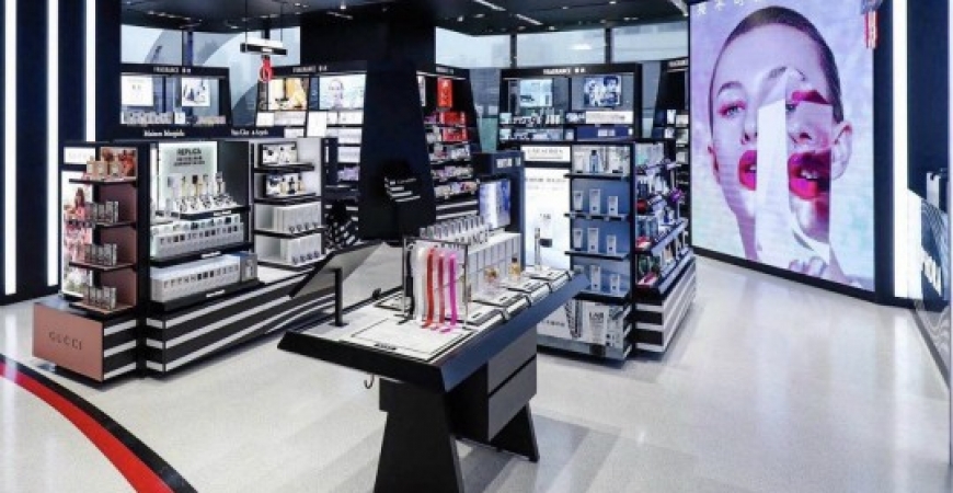 “美妝微商第一人”吳召國宣布退出直播！